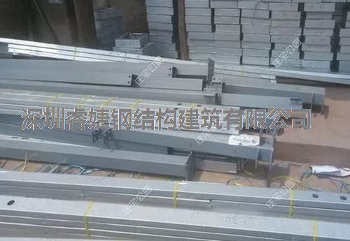 客戶花30萬建成的輕鋼別墅，優(yōu)美的外觀，坐擁山川美景(圖3)