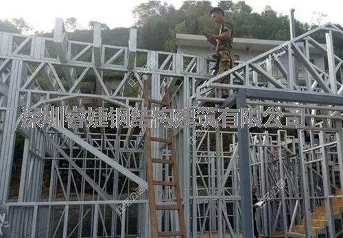 客戶花30萬建成的輕鋼別墅，優(yōu)美的外觀，坐擁山川美景(圖4)