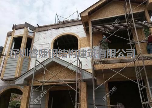 客戶花30萬建成的輕鋼別墅，優(yōu)美的外觀，坐擁山川美景(圖6)